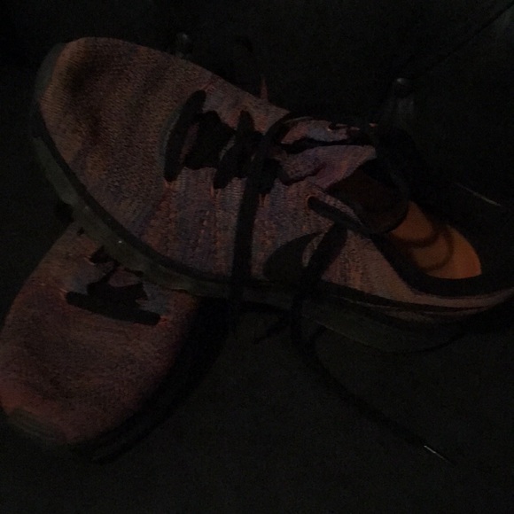 Nike’s - Picture 2 of 2